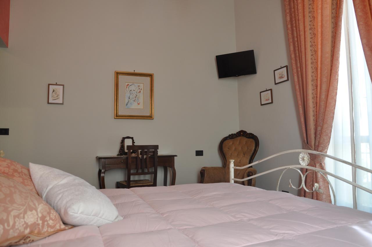 Villa Del Poeta ซุลโมนา ภายนอก รูปภาพ