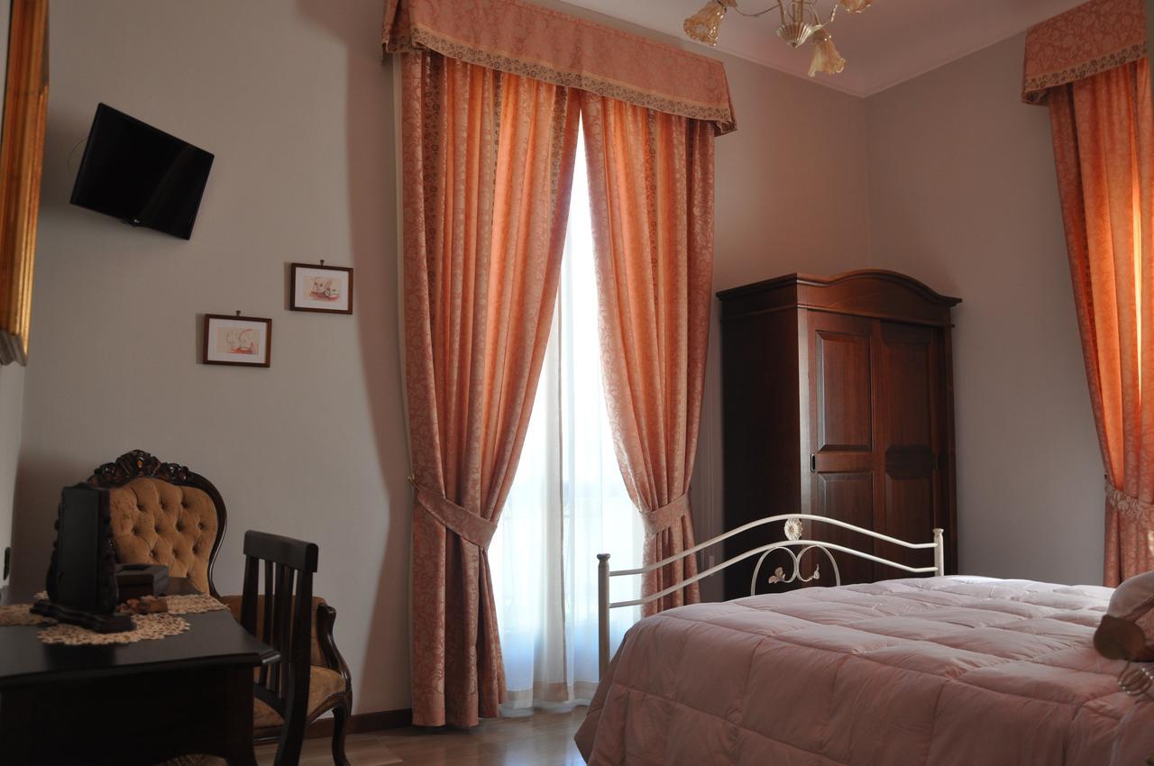 Villa Del Poeta ซุลโมนา ภายนอก รูปภาพ