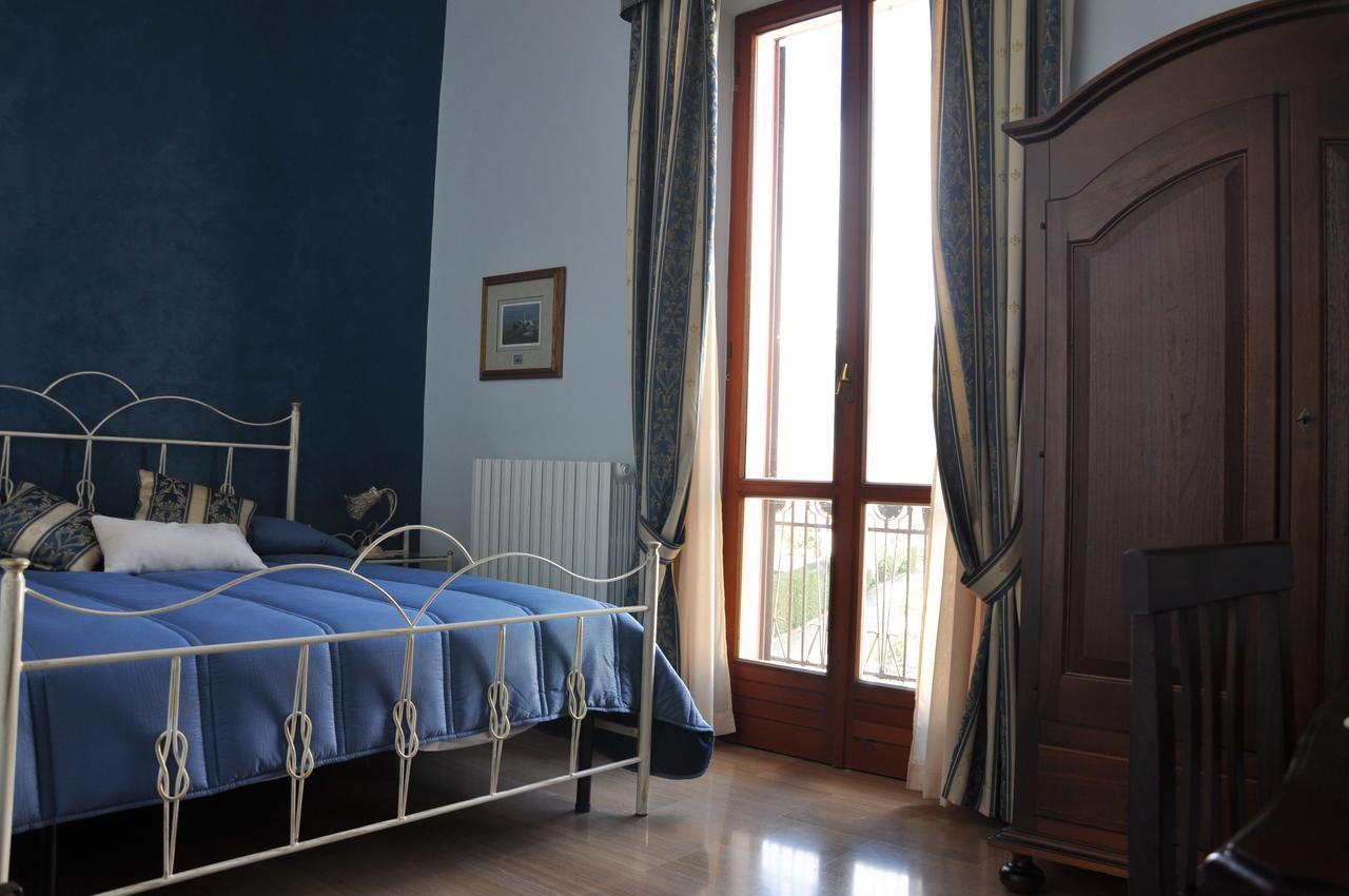 Villa Del Poeta ซุลโมนา ภายนอก รูปภาพ