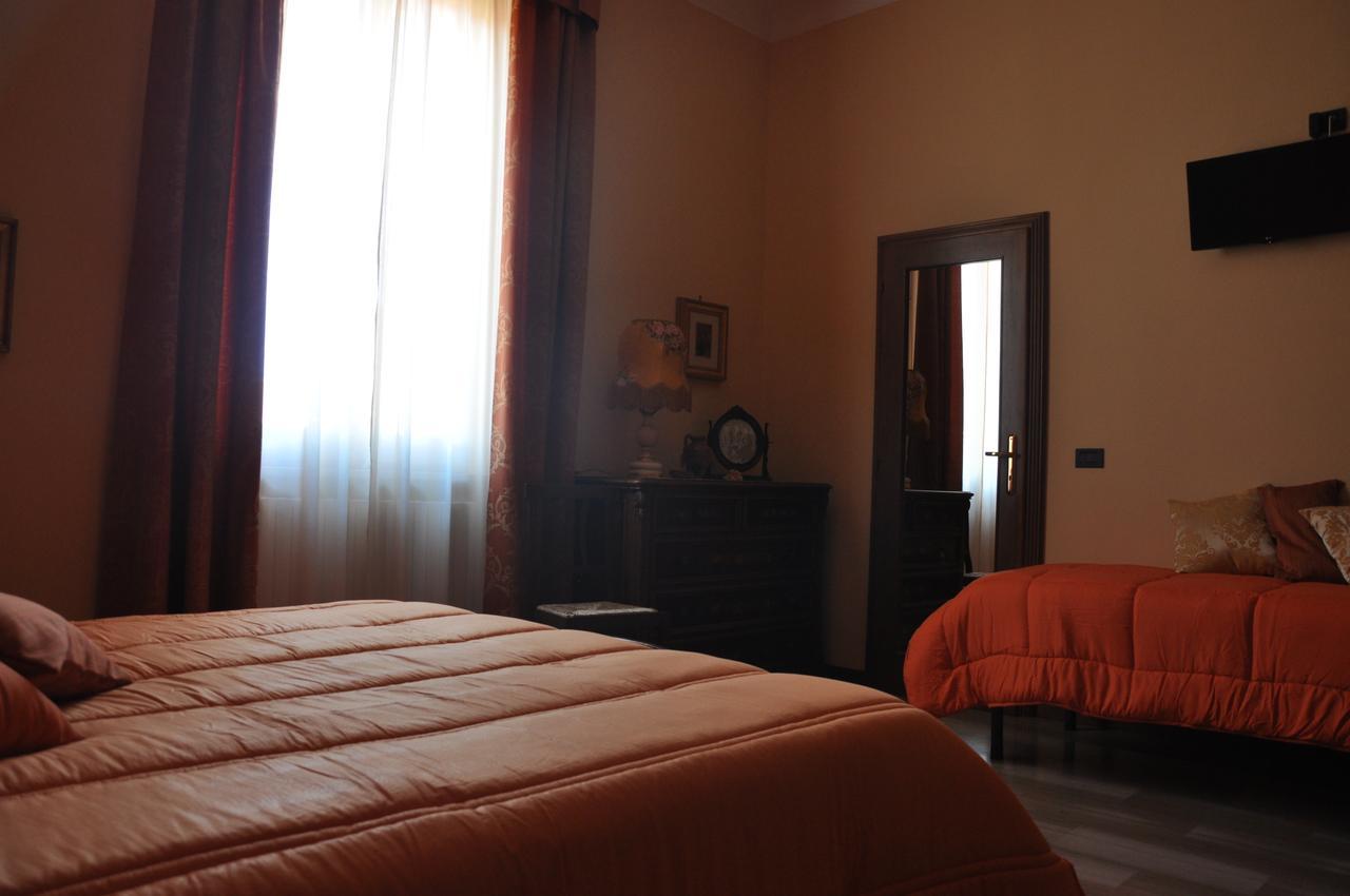 Villa Del Poeta ซุลโมนา ภายนอก รูปภาพ