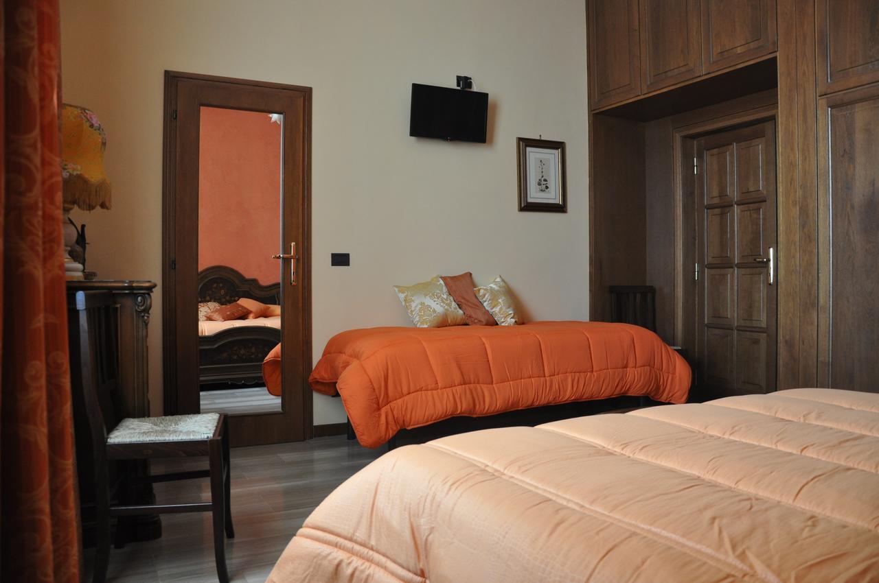 Villa Del Poeta ซุลโมนา ภายนอก รูปภาพ